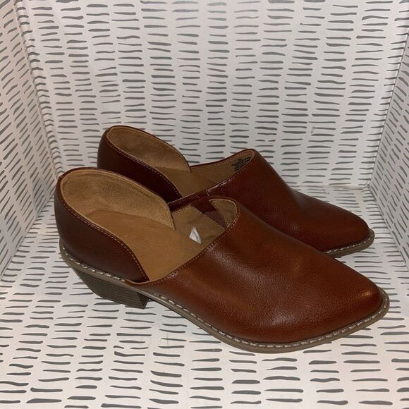 Universal Thread Women's Rylie Pointed Toe Ankle Bootie Cognac 8.5 - Picture 4 of 6